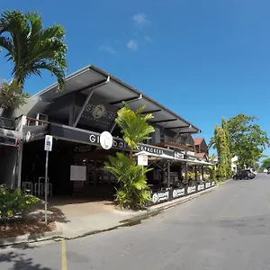 Global Backpackers Hostal
